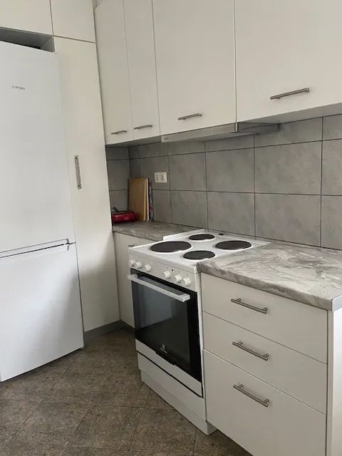 Photo 372678559