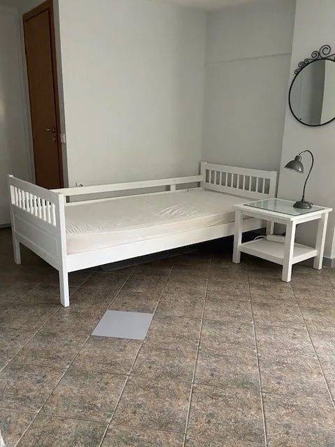 Photo 372678595