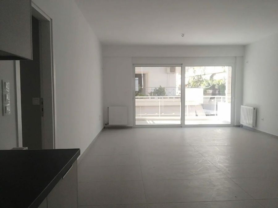 Photo 372704698