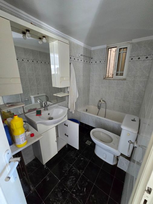 Photo 372909238