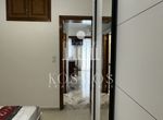 Photo 372992143