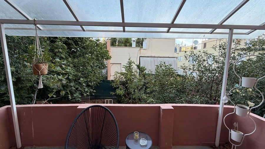 Photo 372998551