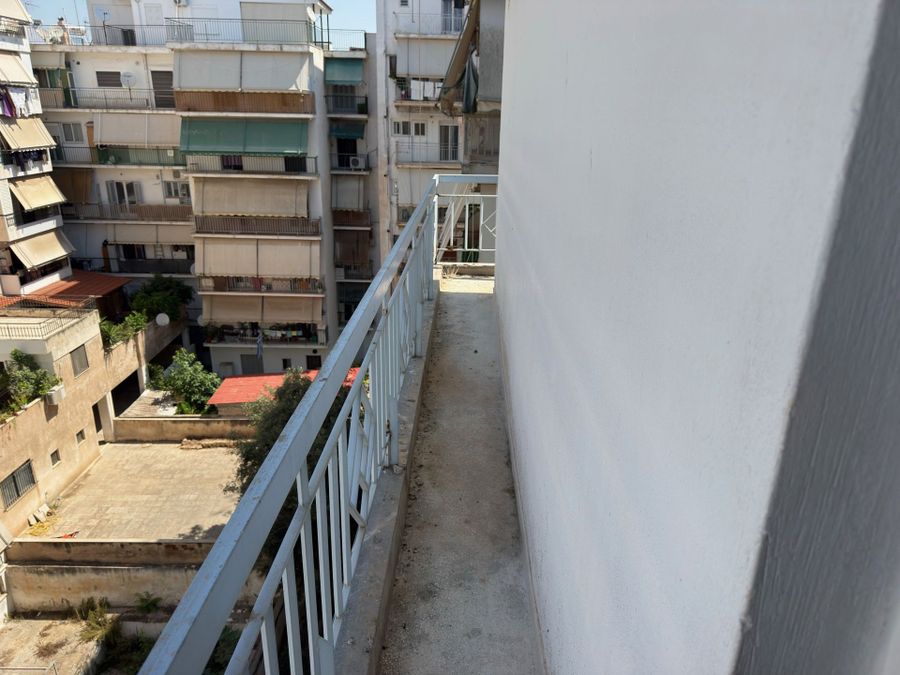 Photo 373112344