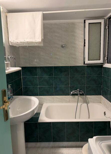 Photo 373763293