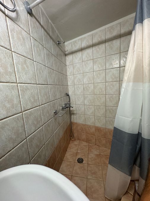 Photo 373830751