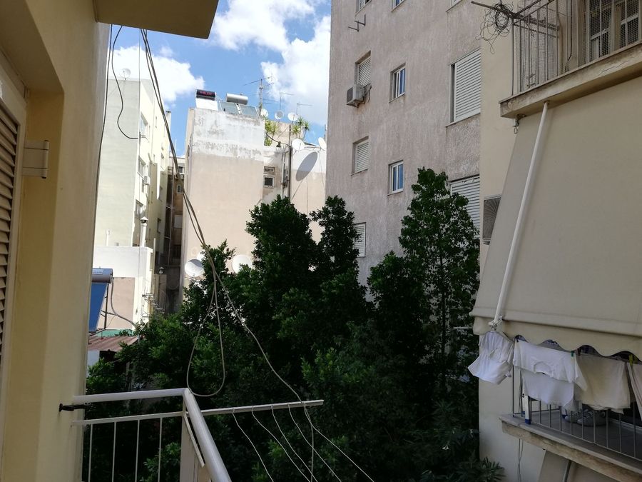 Photo 373853779