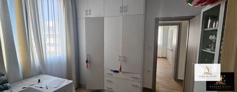 Photo 374183776