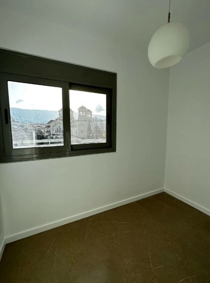 Photo 374220085