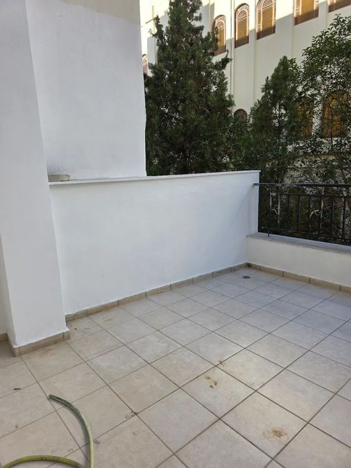 Photo 374339035