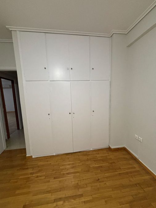 Photo 374368348