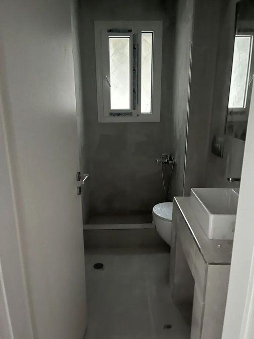 Photo 374369305