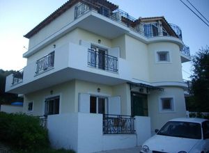 Μονοκατοικία προς πώληση Χώρα Ζακύνθου 225 τ.μ. 4 Υπνοδωμάτια Νεόδμητο