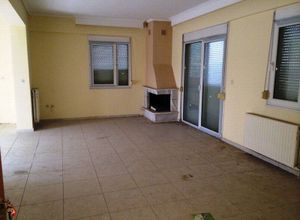 Maisonette, Center