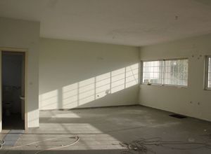 Κτίριο επαγγελματικών χώρων, Άνω Κυψέλη - Ευελπίδων