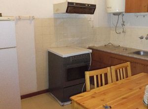 Studio Flat, Kamara