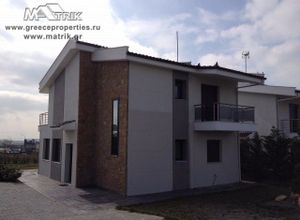 Detached House, Mesimeri