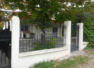 Detached House, Gerakini