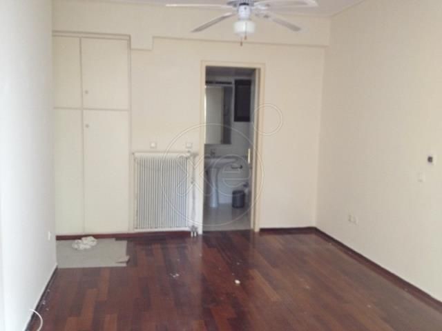 Photo 74850211