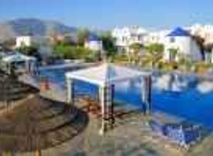 Ξενοδοχείο προς πώληση Σαντορίνη Θήρα 6.500 τ.μ.