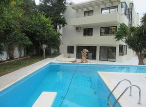 Detached House, Center