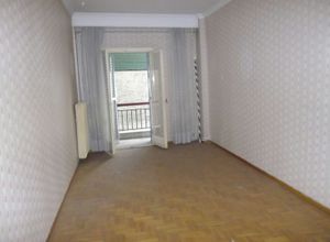 Apartment, Mpotsari