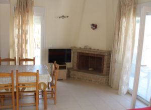 Maisonette, Polichrono