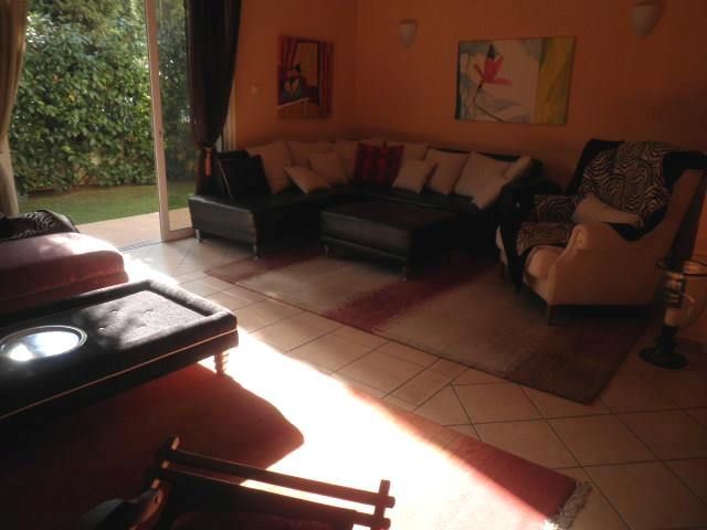 Photo 93982663