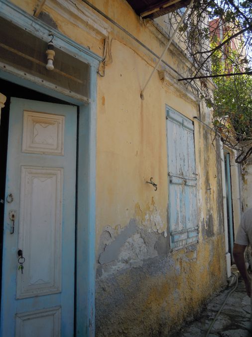 ΚΕΝΤΡΙΚΗ ΕΙΣΟΔΟΣ ΙΣΟΓΕΙΟΥ