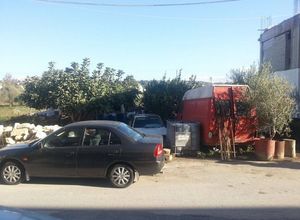 Οικόπεδο, Τρεις Βάγιες
