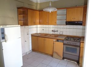 Apartment, Dioikitirio