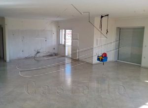 Κτίριο επαγγελματικών χώρων, Καλαμαριά
