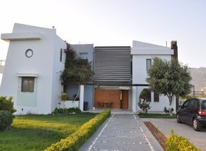 Βίλλα προς πώληση Λουτράκι-Περαχώρα 500 τ.μ. 6 Υπνοδωμάτια
